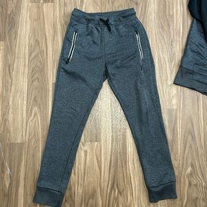 New without tags Hurley joggers. Youth size small
